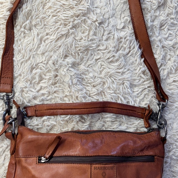 Harbour 2nd leather shoulder and crossbody bag - Picture 4 of 15